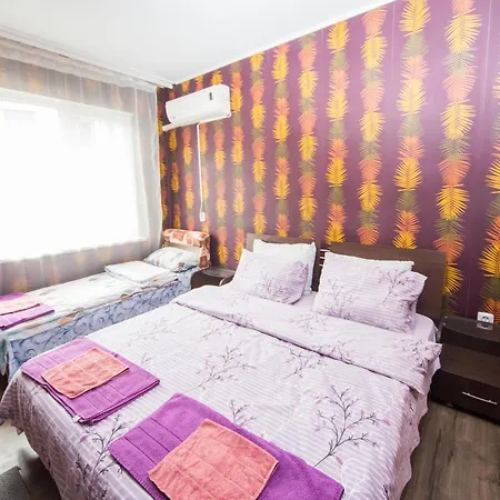 Big - 2 Bedrooms On Bulair Str ブルガス